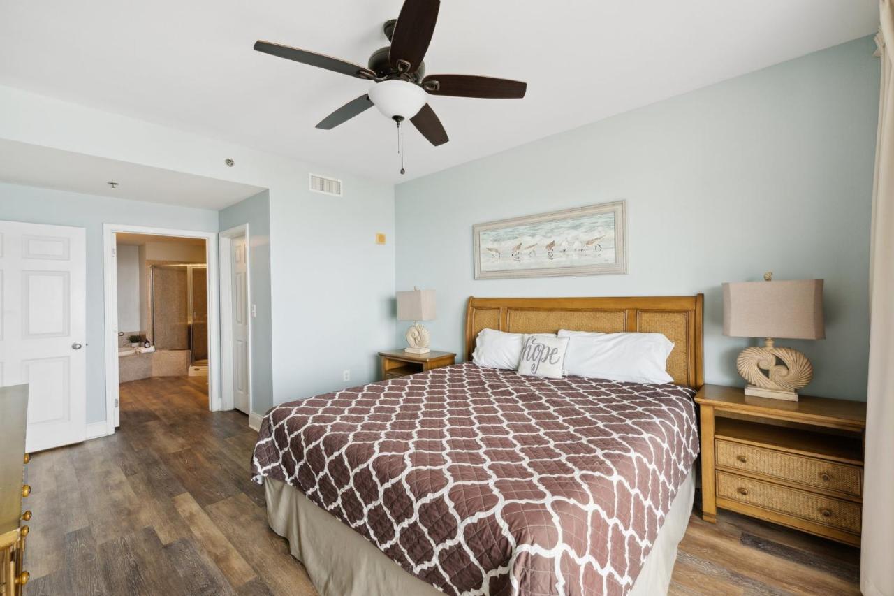 Laketown Wharf #1707 By Nautical Holiday home Panama City Beach
